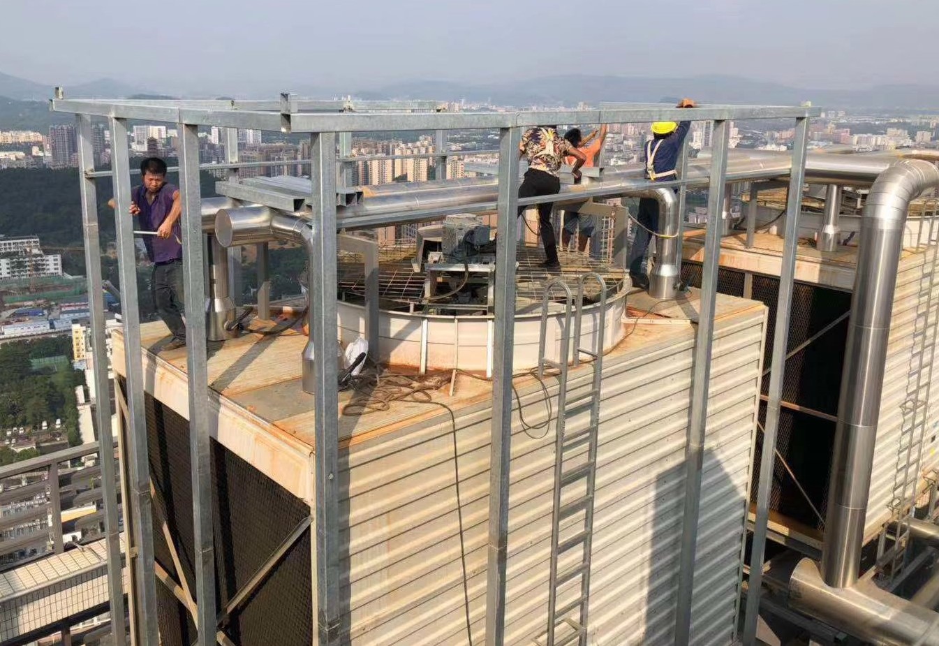深圳房地產公司10臺冷卻塔噪聲治理工程